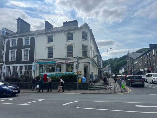 More details for 64 High St, Porthmadog - Retail to Rent