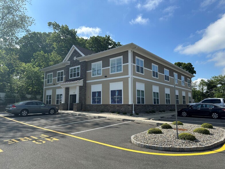 49 Route 520, Englishtown, NJ for rent - Building Photo - Image 2 of 6