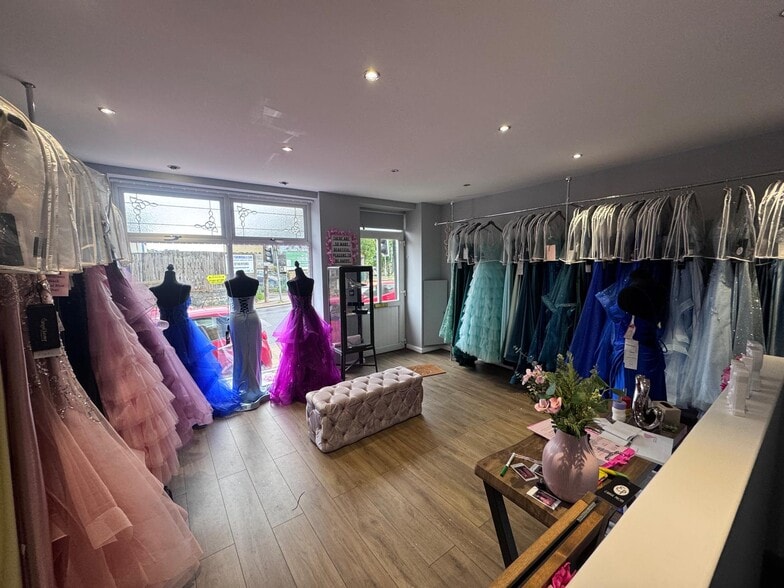 26 Huddersfield Rd, Brighouse for sale - Interior Photo - Image 3 of 3