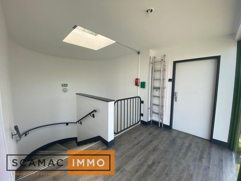 Office in Viry-Châtillon for sale - Interior Photo - Image 3 of 9