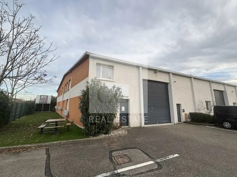31 Rue Wilson, Décines-Charpieu to rent Building Photo- Image 1 of 14