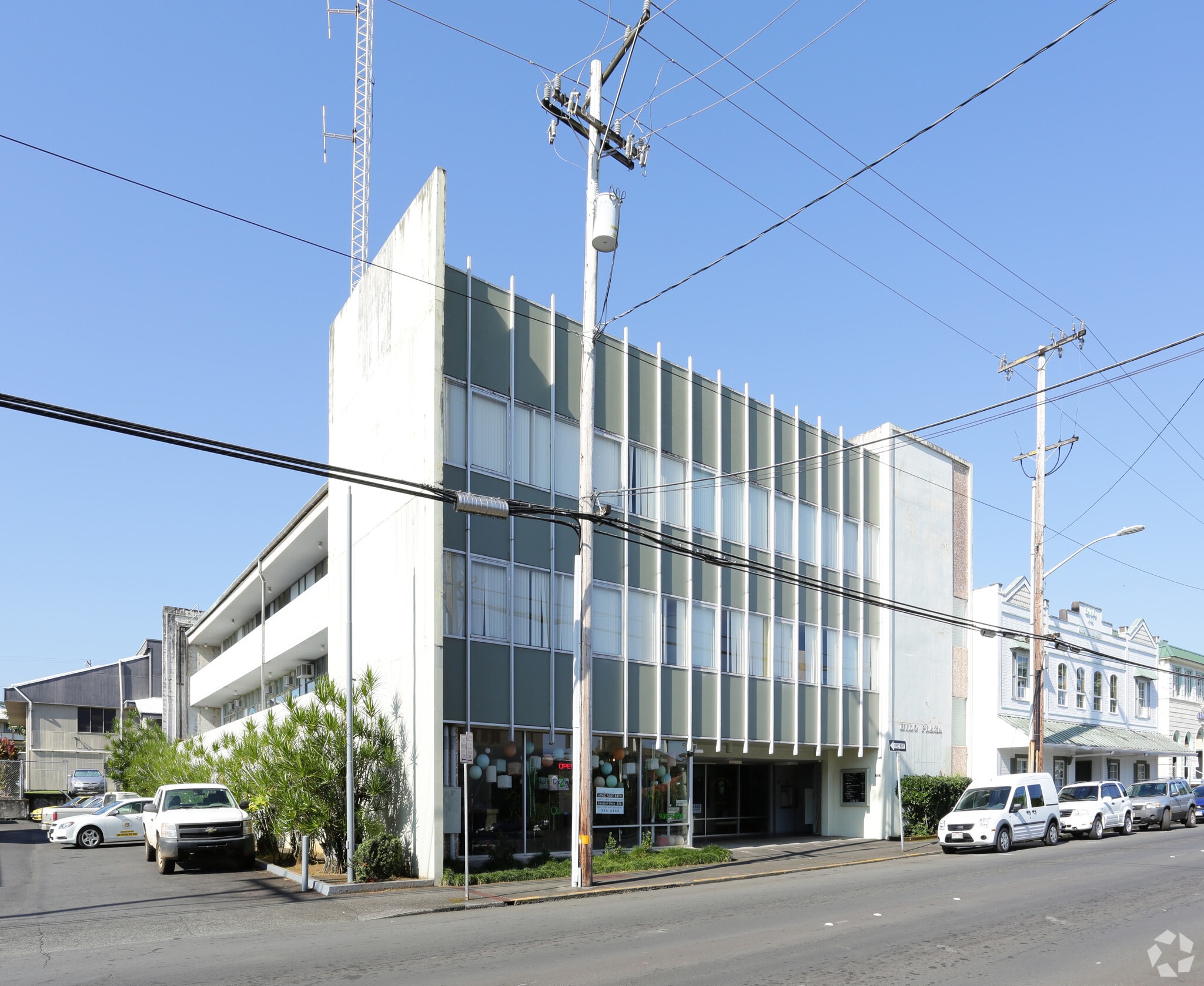 180 Kinoole St, Hilo, HI to rent Primary Photo- Image 1 of 14