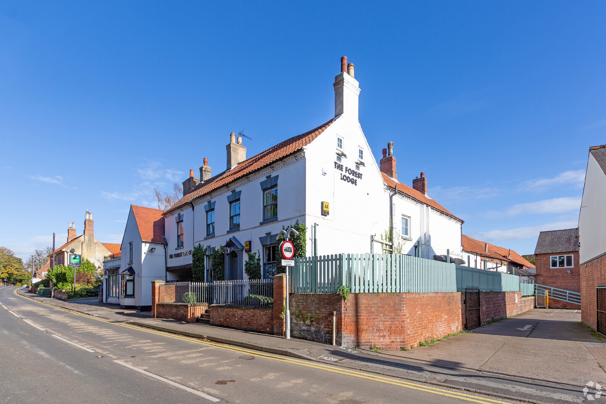 4 Church St, Edwinstowe for sale Building Photo- Image 1 of 1
