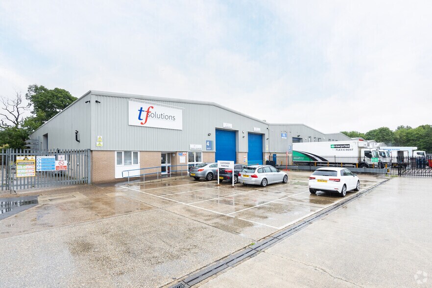 Goodwood Rd, Eastleigh for sale - Primary Photo - Image 1 of 1