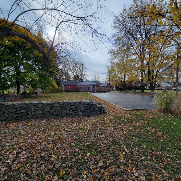 8995 Main St, Clarence, NY for sale - Building Photo - Image 1 of 1