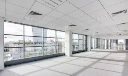Office in Clichy to rent - Interior Photo - Image 3 of 9