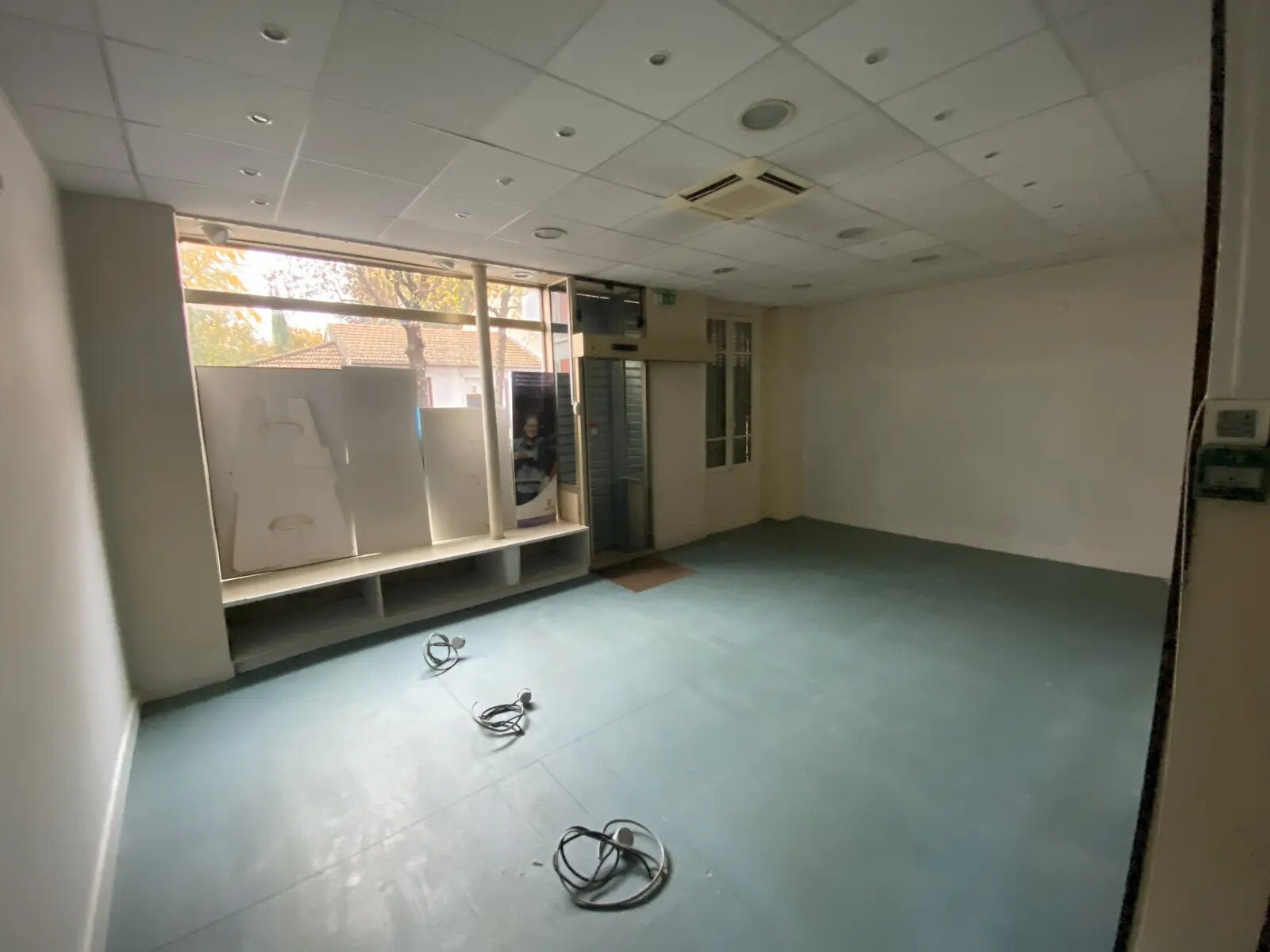 20 Rue Du Maréchal Juin, Maisons-Alfort to rent Interior Photo- Image 1 of 3