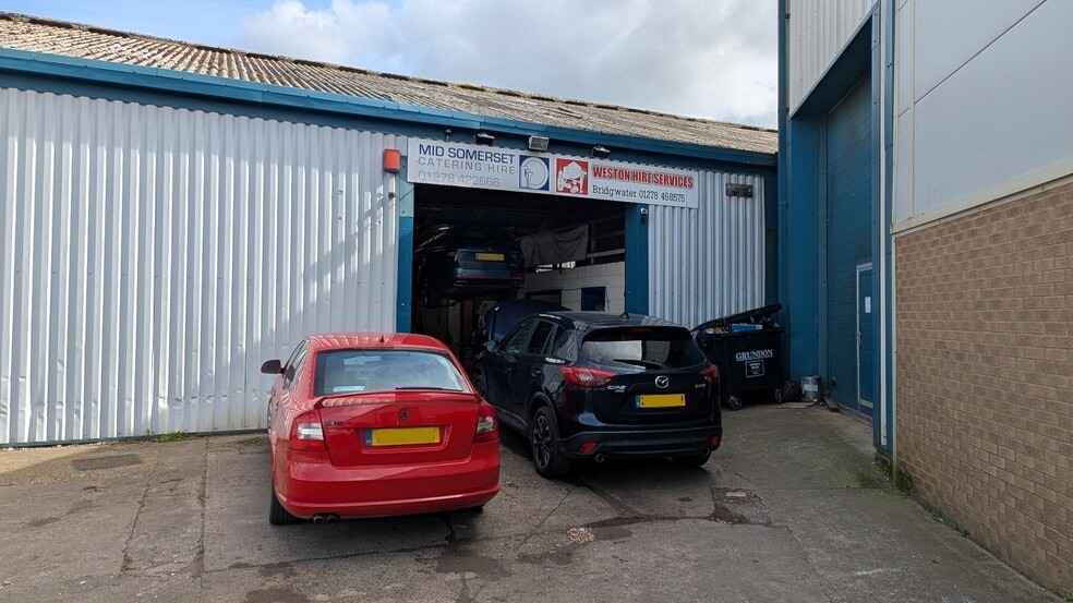 Unit 8 Bristol Road, Bridgwater for sale - Primary Photo - Image 1 of 1
