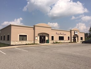 Light Industrial in Fort Wayne, IN for sale Primary Photo- Image 1 of 1