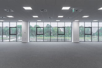 Catalina Appr, Warrington to rent Interior Photo- Image 1 of 7