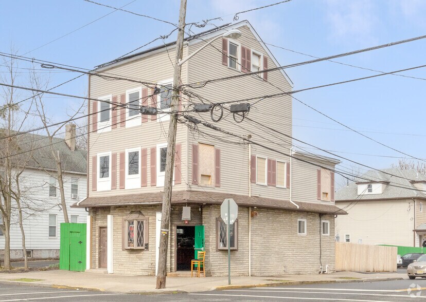 75 Morrell St, New Brunswick 08901 UK