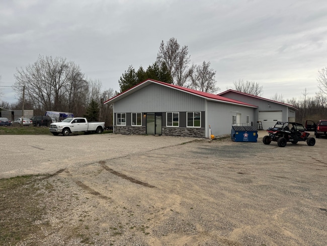 More details for 5140 W Polk Rd, Hart, MI - Retail for Sale