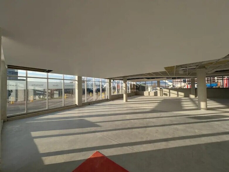 Retail in Strasbourg to rent - Building Photo - Image 3 of 8