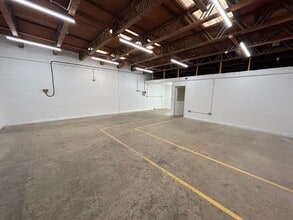 New Broompark, Edinburgh to rent Interior Photo- Image 2 of 2