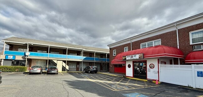 More details for 1186 Worcester Rd, Framingham, MA - Hospitality for Sale