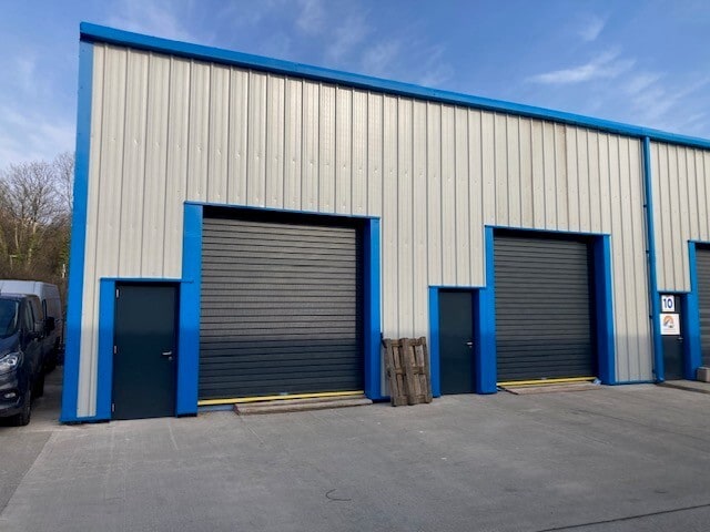 North Rd, Bridgend to rent - Building Photo - Image 2 of 3