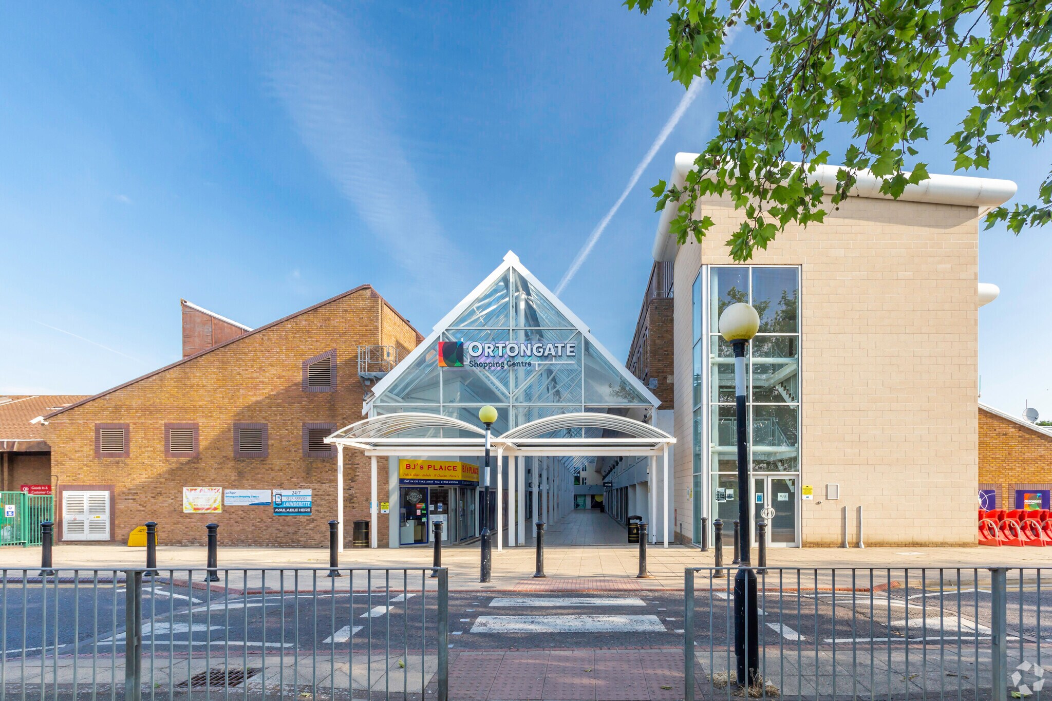 Ortongate Shopping Centre, Peterborough for sale Primary Photo- Image 1 of 1