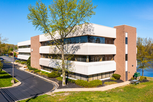 More details for 20 E Clementon Rd, Gibbsboro, NJ - Office for Rent