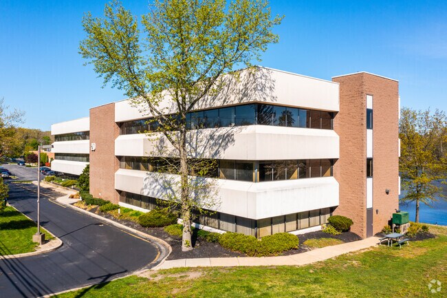 More details for 20 E Clementon Rd, Gibbsboro, NJ - Office for Rent