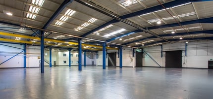 Bescot Cres, Walsall to rent Interior Photo- Image 1 of 2
