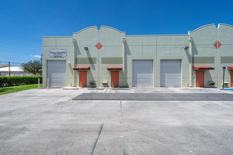 416 NW 10th Ave, Homestead, FL for sale - Building Photo - Image 2 of 24