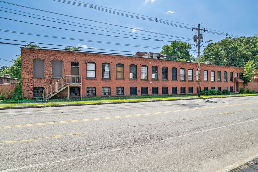 920 Main St, Holyoke, MA for sale - Building Photo - Image 1 of 1