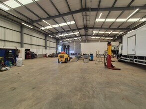 Bentley Moor Ln, Doncaster to rent Building Photo- Image 2 of 2