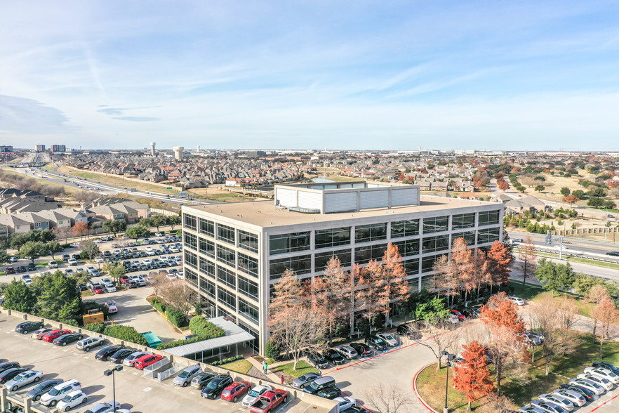 2250 W John Carpenter Fwy, Irving, TX for rent - Building Photo - Image 2 of 9