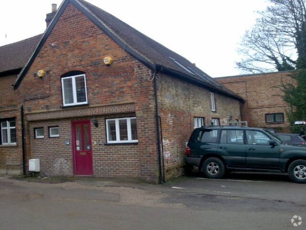 22 High St, Godalming for sale Primary Photo- Image 1 of 1