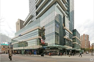 More details for 382 Yonge St, Toronto, ON - Retail for Rent