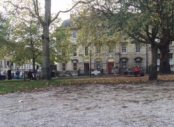 14 Queen Sq, Bath to rent - Building Photo - Image 2 of 6