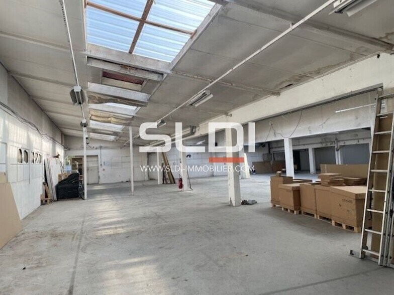 82/84 Rue Château Gaillard, Villeurbanne to rent - Interior Photo - Image 3 of 6