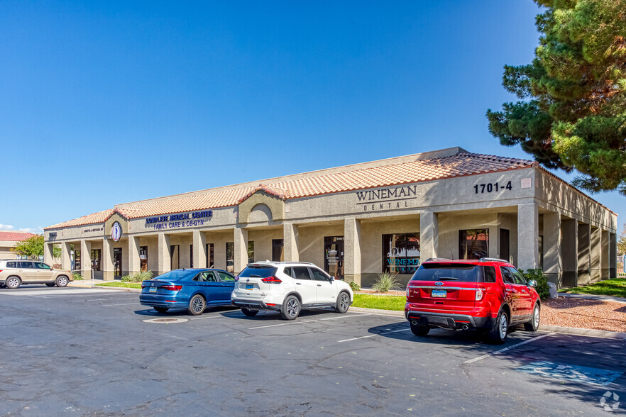 1701 N Green Valley Pky, Henderson, NV for sale - Primary Photo - Image 1 of 1