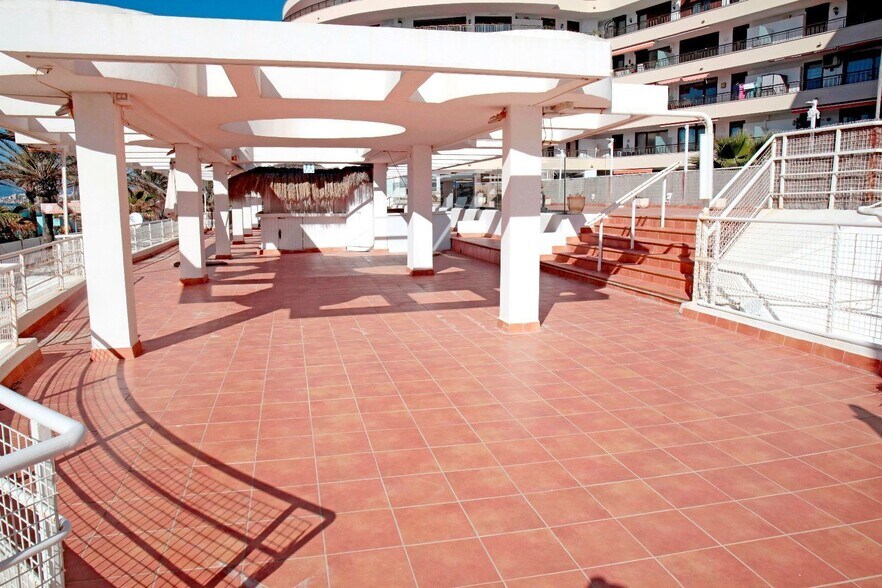 Retail in Palma to rent - Building Photo - Image 3 of 26