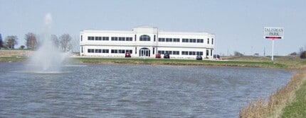 3051 Progress Way, Kaukauna, WI to rent Building Photo- Image 2 of 2