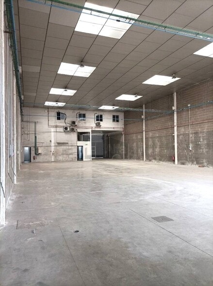 Industrial in Rubí, Barcelona to rent - Interior Photo - Image 3 of 4