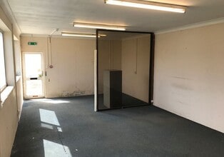 Les Grippios, Guernsey to rent Interior Photo- Image 2 of 2