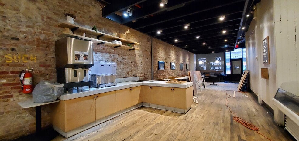 17 E 17th St, New York, NY to rent - Interior Photo - Image 2 of 14