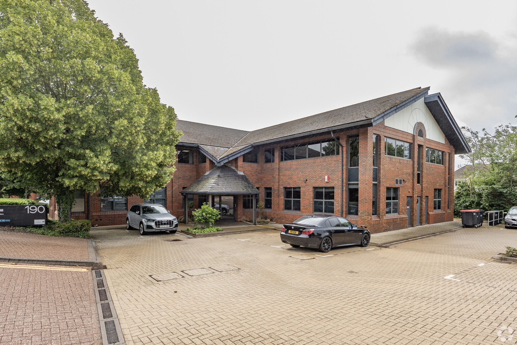 190 Aztec W, Almondsbury to rent Primary Photo- Image 1 of 4