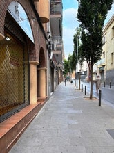 Retail in Santa Coloma de Gramenet, Barcelona to rent Interior Photo- Image 2 of 12