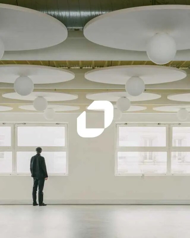 Office in Montreuil to rent Interior Photo- Image 1 of 12