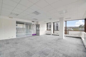 1 Rue Royale, Saint-Cloud to rent Building Photo- Image 2 of 17