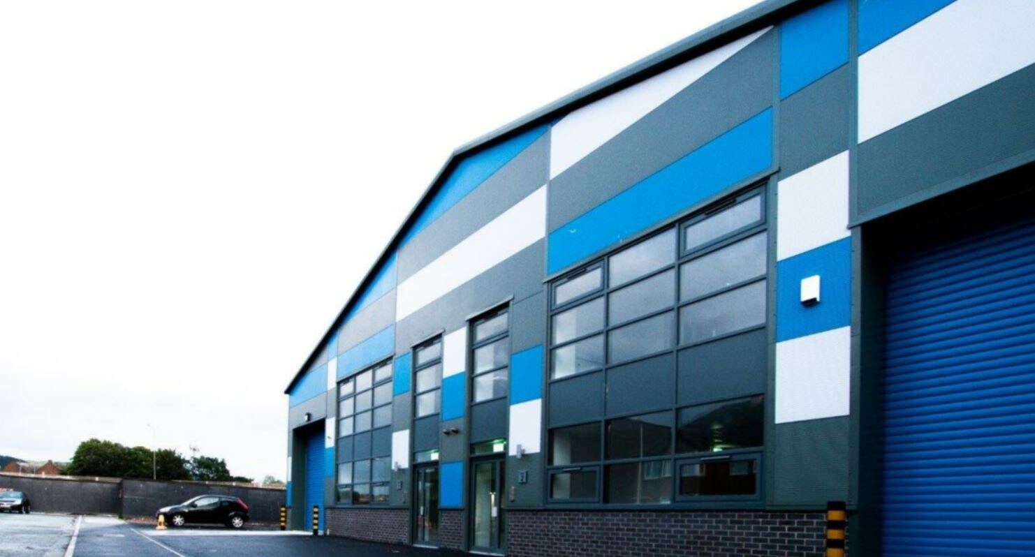 Units 1-3 Vale Rd, Llandudno Junction for sale Primary Photo- Image 1 of 1