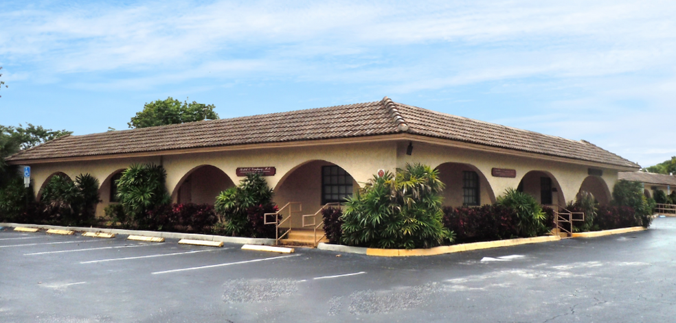 7390 NW 5th St, Plantation, FL for rent - Building Photo - Image 1 of 4