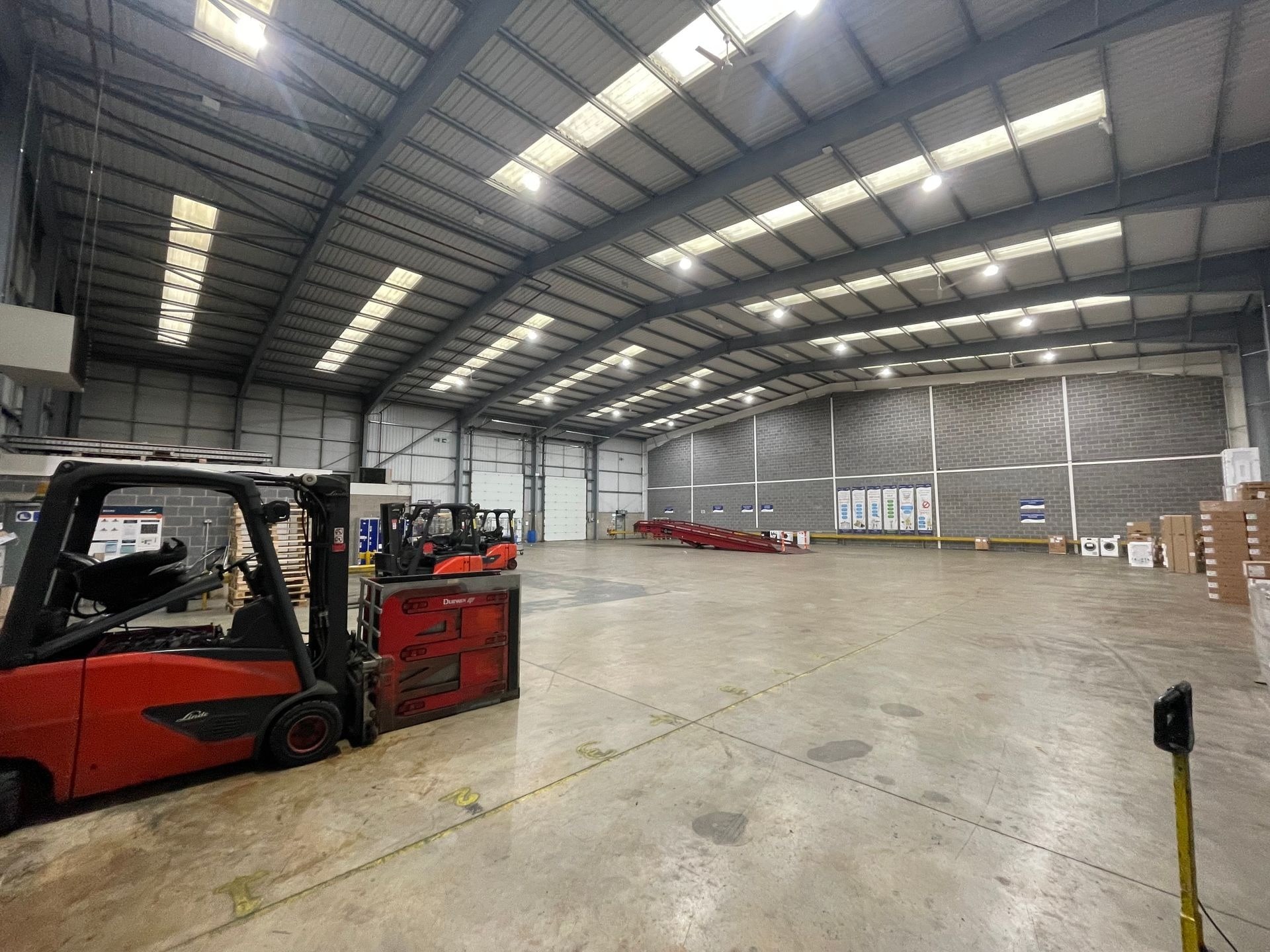 Bradnor Rd, Manchester to rent Interior Photo- Image 1 of 2