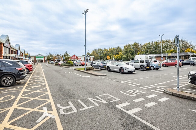 More details for Wharf St, Warrington - Retail to Rent