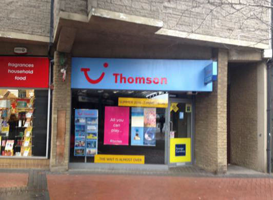 28-58 La Porte Precinct, Grangemouth to rent Building Photo- Image 1 of 1