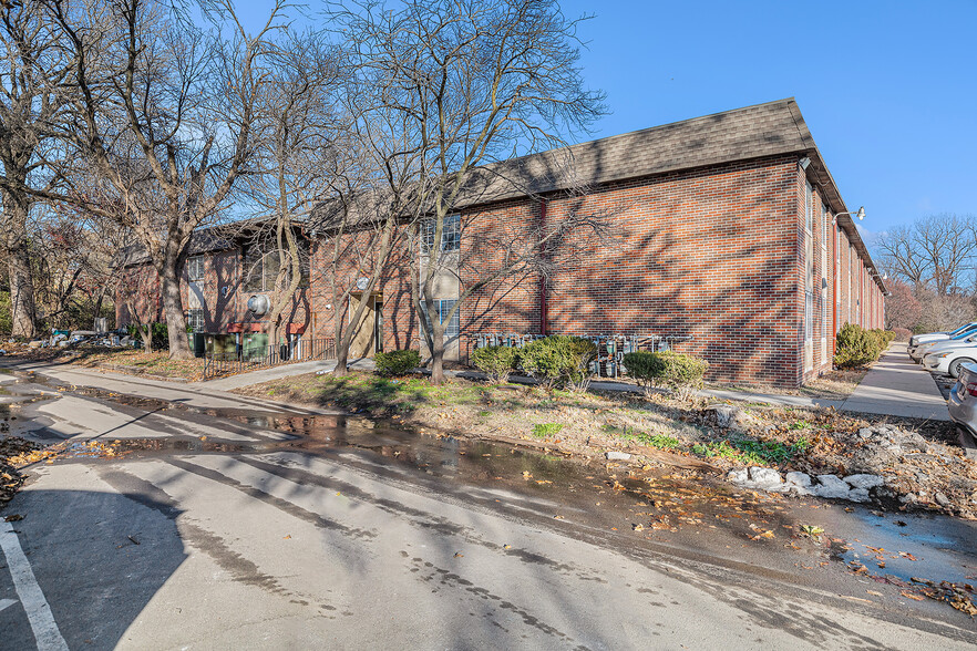 6016 Leavenworth Rd, Kansas City, KS for sale - Building Photo - Image 3 of 22