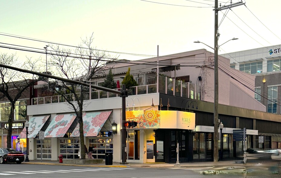 100 S Main St, Royal Oak, MI for sale - Building Photo - Image 1 of 11