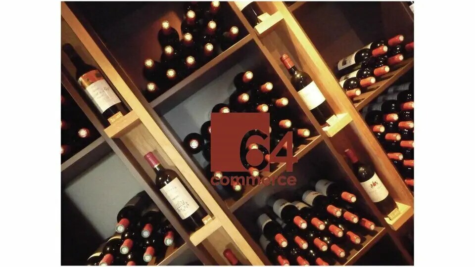 Retail in Bordeaux to rent Interior Photo- Image 1 of 3